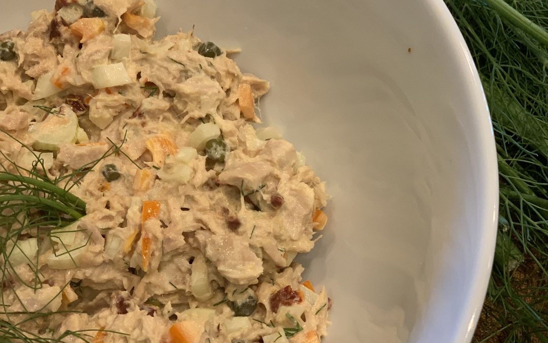 Scrumptious Brown Bag Lunch: Mediterranean Tuna Salad